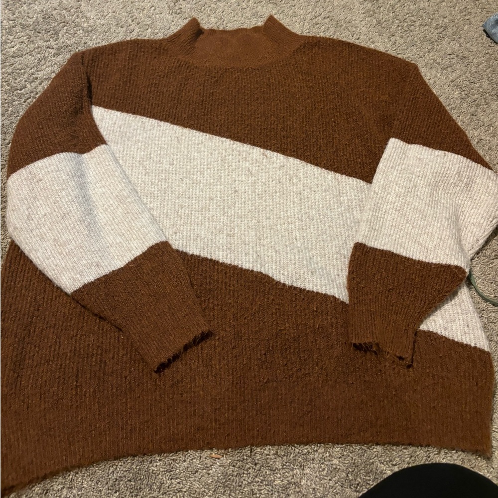 Nine West sweater